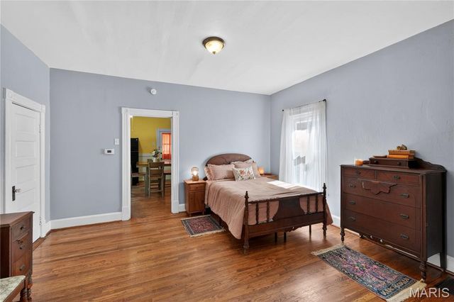 5305 Blow Street, St Louis, MO 63109