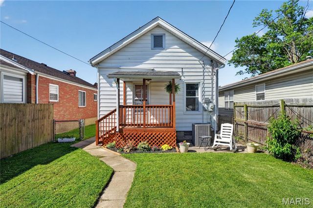 5305 Blow Street, St Louis, MO 63109