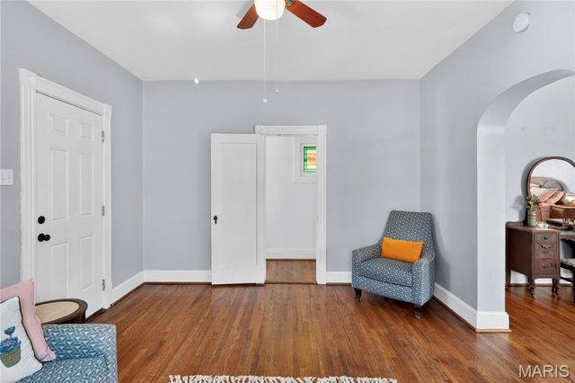 5305 Blow Street, St Louis, MO 63109