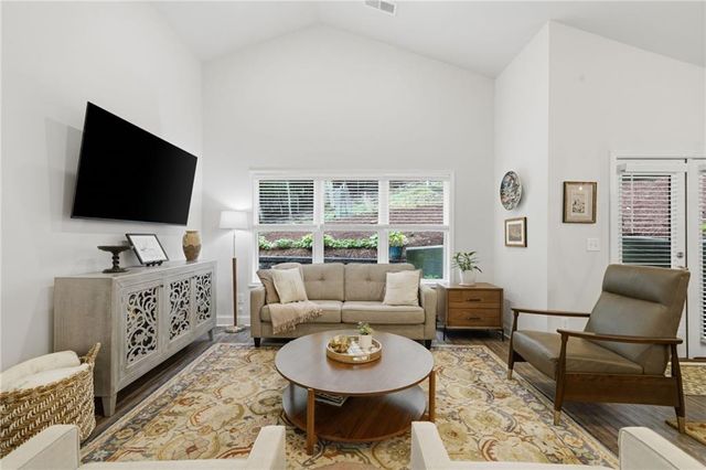 138 Louie Court, Waleska, GA 30183