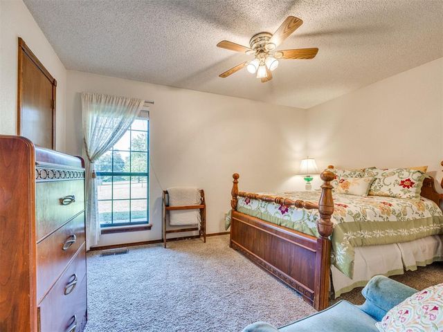 2201 Dena Drive, Guthrie, OK 73044