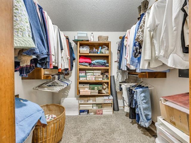 2201 Dena Drive, Guthrie, OK 73044