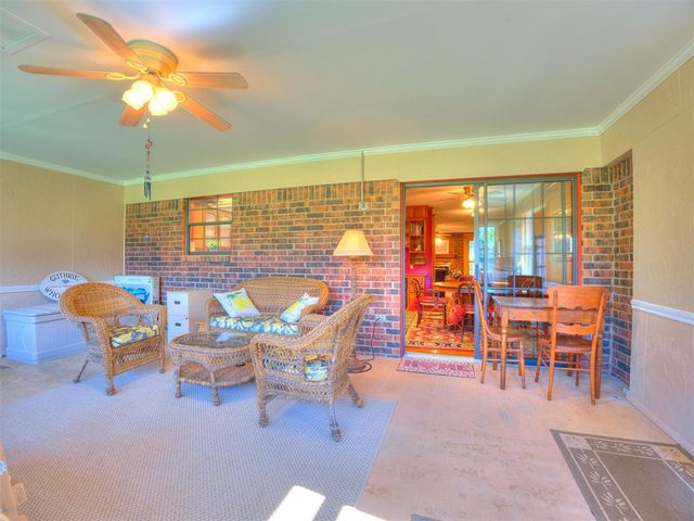 2201 Dena Drive, Guthrie, OK 73044