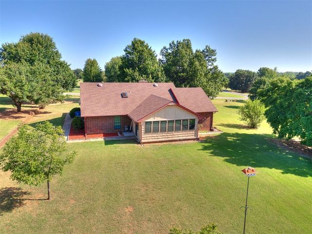 2201 Dena Drive, Guthrie, OK 73044