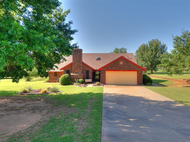 2201 Dena Drive, Guthrie, OK 73044