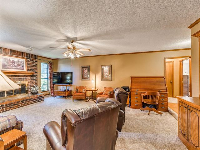 2201 Dena Drive, Guthrie, OK 73044