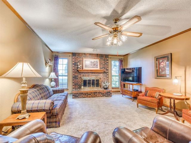 2201 Dena Drive, Guthrie, OK 73044