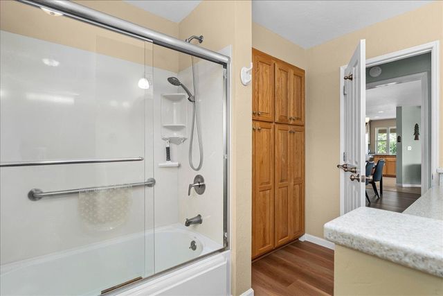 15666 Wolf Mountain Rd, Grass Valley, CA 95949