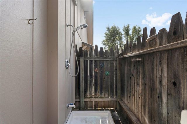 15666 Wolf Mountain Rd, Grass Valley, CA 95949