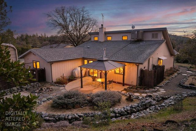 15666 Wolf Mountain Rd, Grass Valley, CA 95949