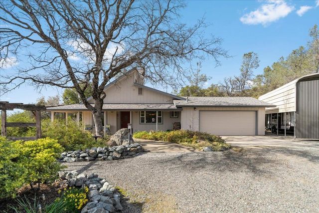 15666 Wolf Mountain Rd, Grass Valley, CA 95949