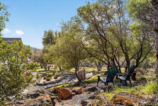 15666 Wolf Mountain Rd, Grass Valley, CA 95949