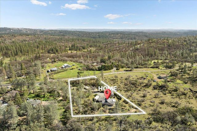 15666 Wolf Mountain Rd, Grass Valley, CA 95949
