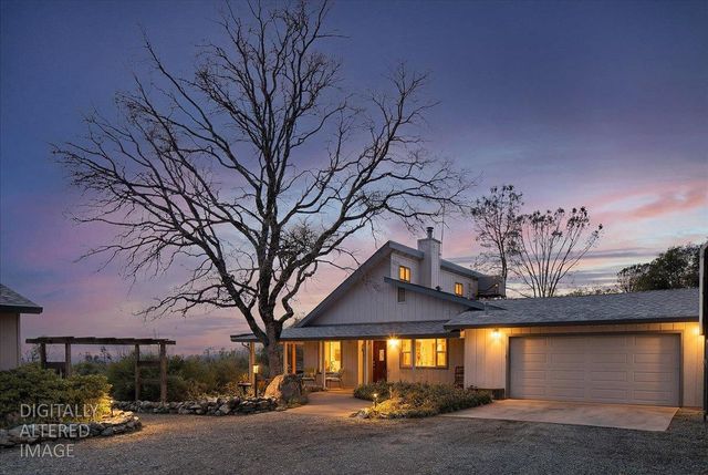 15666 Wolf Mountain Rd, Grass Valley, CA 95949