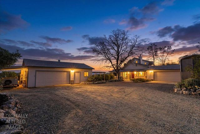 15666 Wolf Mountain Rd, Grass Valley, CA 95949