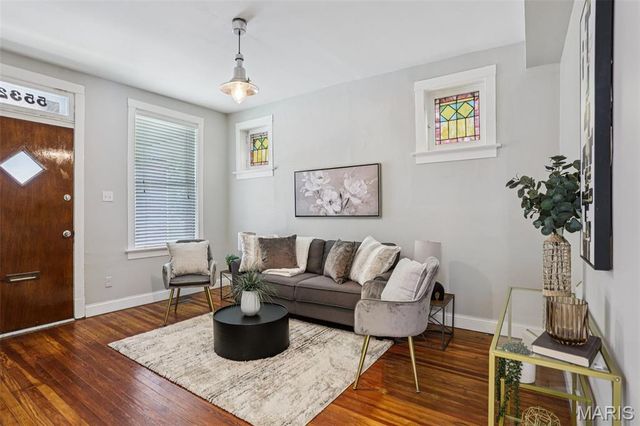 5532 Lansdowne Avenue, St Louis, MO 63109