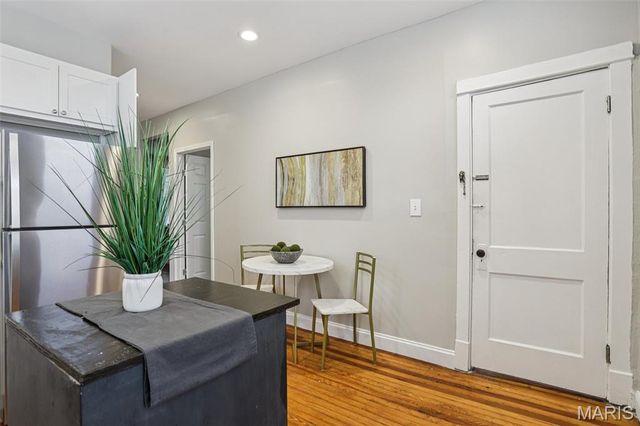 5532 Lansdowne Avenue, St Louis, MO 63109