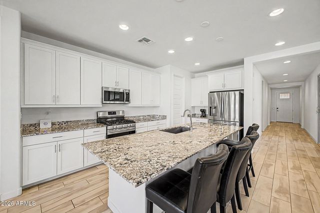 537 S PHEASANT Drive, Gilbert, AZ 85296