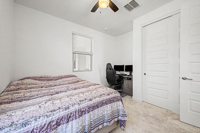 537 S PHEASANT Drive, Gilbert, AZ 85296