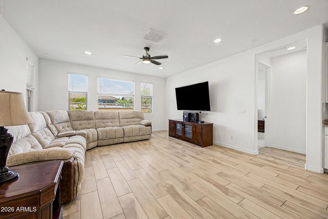 537 S PHEASANT Drive, Gilbert, AZ 85296
