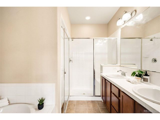 8922 E Otero Pl, Englewood, CO 80112