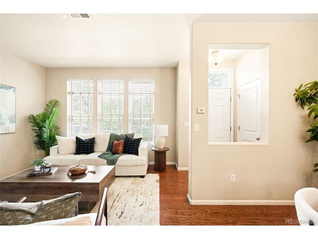8922 E Otero Pl, Englewood, CO 80112