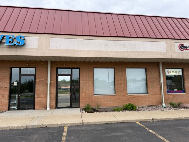 9115 Trinity Drive, Lake In The Hills, IL 60156