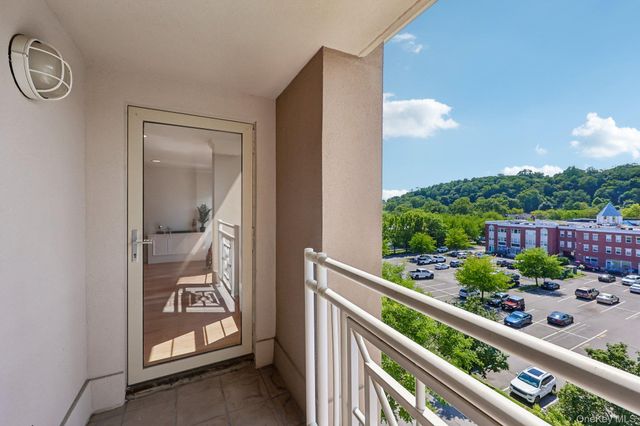 409 Harbor Cove PH 409, Piermont, NY 10968