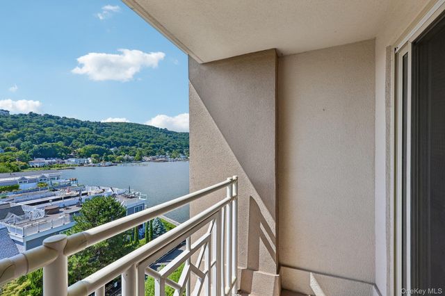 409 Harbor Cove PH 409, Piermont, NY 10968