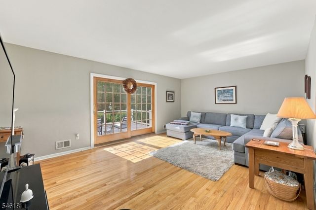 41 Fleetwood Dr, Rockaway Twp., NJ 07866