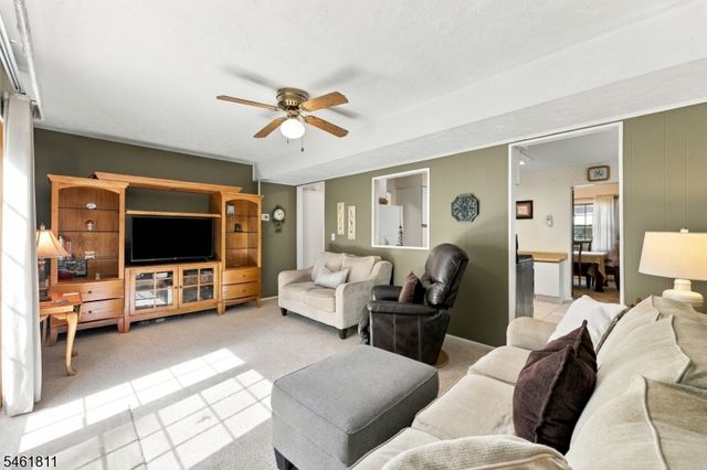 41 Fleetwood Dr, Rockaway Twp., NJ 07866