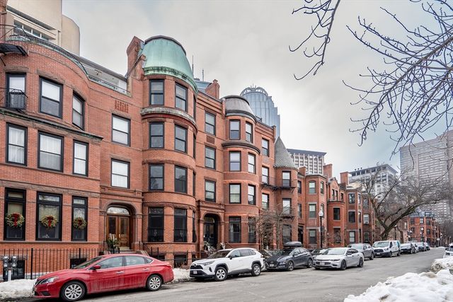 119 Saint Botolph St 3, Boston, MA 02115