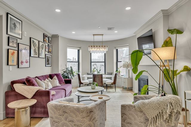 119 Saint Botolph St 3, Boston, MA 02115