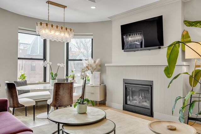 119 Saint Botolph St 3, Boston, MA 02115