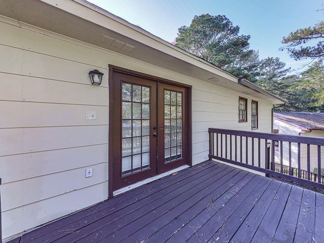 6266 Auburn Drive, Riverdale, GA 30296