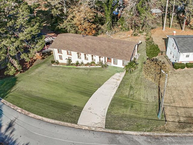 6266 Auburn Drive, Riverdale, GA 30296
