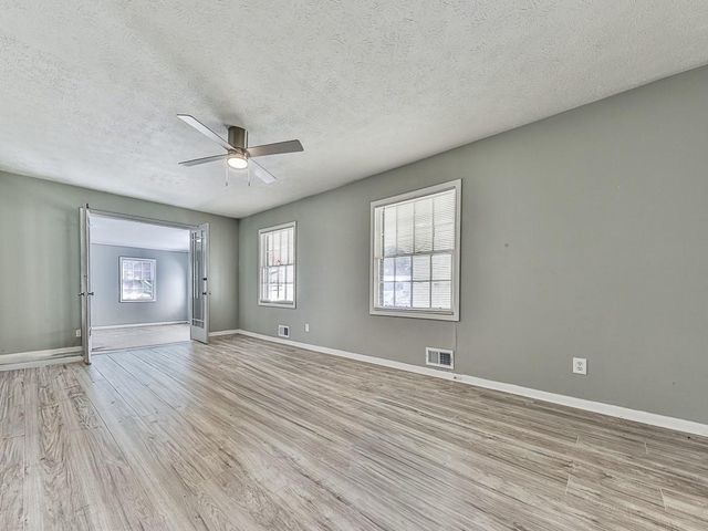 6266 Auburn Drive, Riverdale, GA 30296