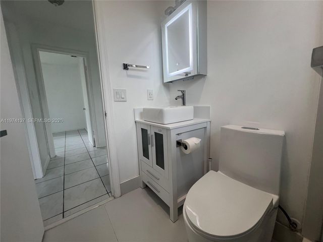 5829 NW 37th St 1, Virginia Gardens, FL 33166