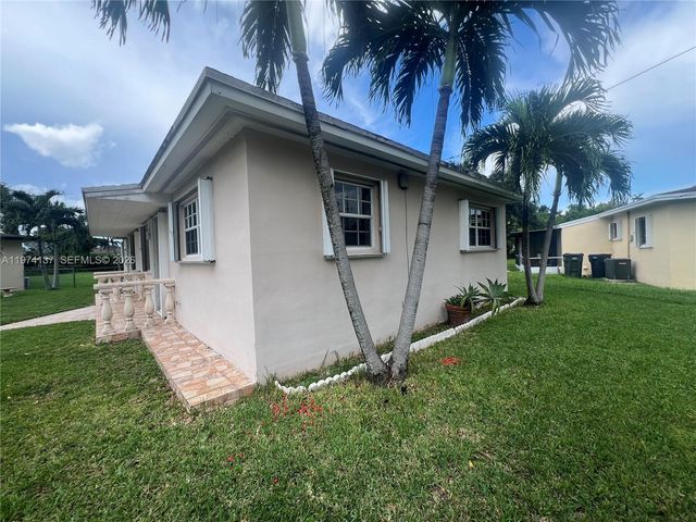 5829 NW 37th St 1, Virginia Gardens, FL 33166