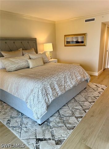 6020 Pelican Bay BLVD E402, Naples, FL 34108