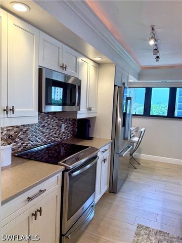 6020 Pelican Bay BLVD E402, Naples, FL 34108