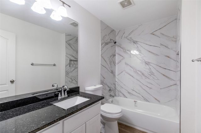 901 Saddle Drive, Euless, TX 76039