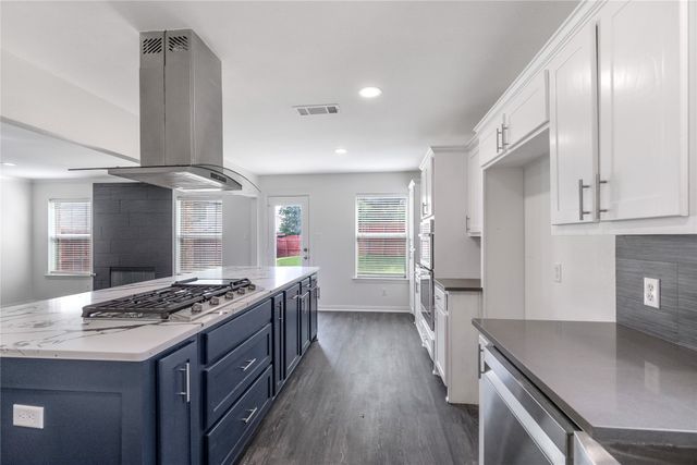 901 Saddle Drive, Euless, TX 76039