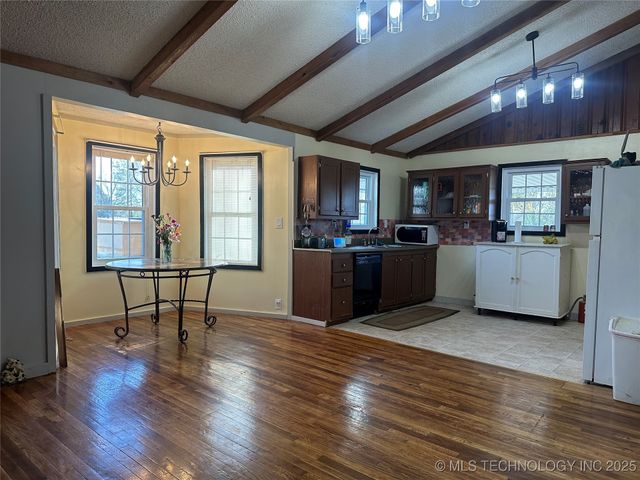 15250 Banyan Road, Okmulgee, OK 74447