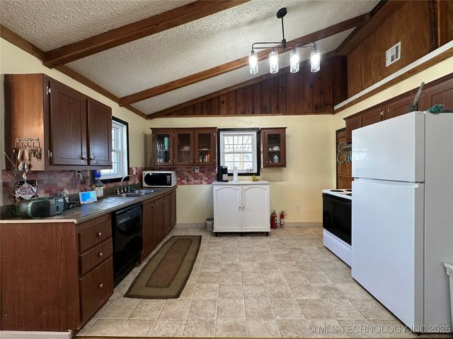 15250 Banyan Road, Okmulgee, OK 74447