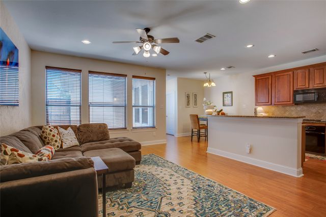 6838 Deseo, Irving, TX 75039