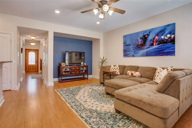 6838 Deseo, Irving, TX 75039