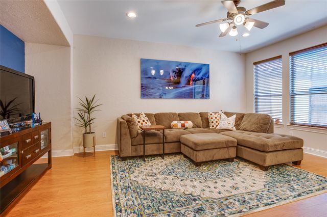 6838 Deseo, Irving, TX 75039