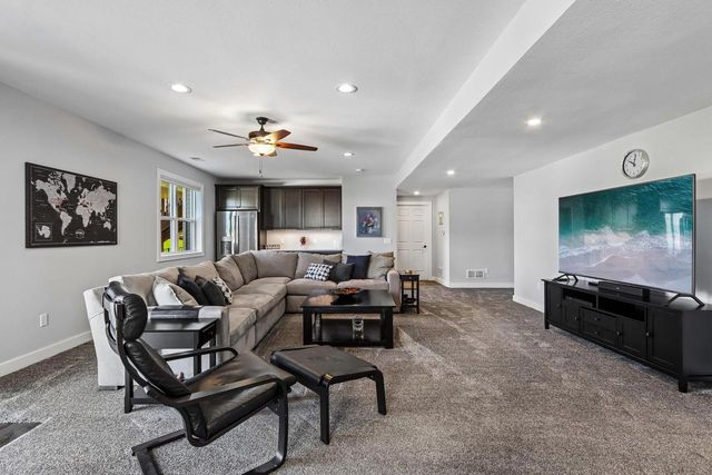 9516 Lost Pine Trail, Verona, WI 53593