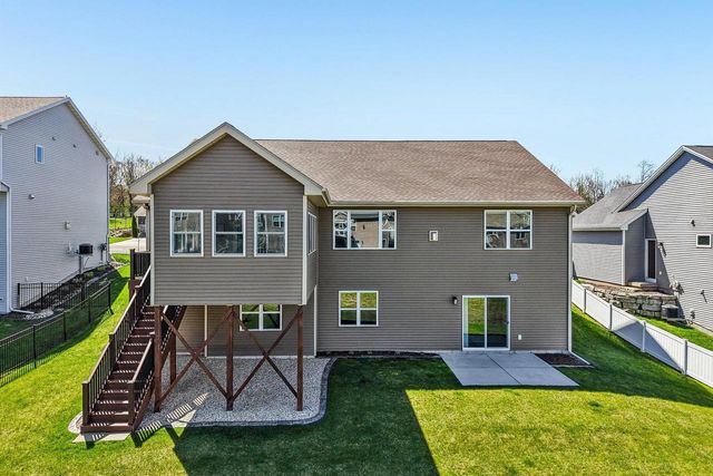 9516 Lost Pine Trail, Verona, WI 53593